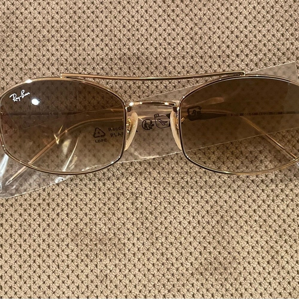 Ray-Ban Artista Frame Sunglasses